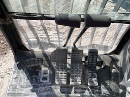 Hitachi ZX210LC-6