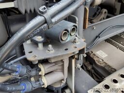 Renault T T 520 HIGH SLEEPER 4x2 EURO 6 - 33-BPH-4