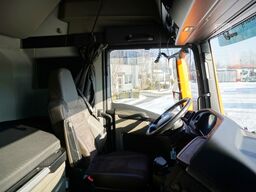 MAN TGX 33.580 6x4 tractor unit / GVM 70 t