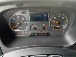 MERCEDES-BENZ 822L Atego Koffer/Lbw., Heizung, Isoliert