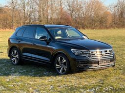 VOLKSWAGEN Touareg R-Line 4Motion