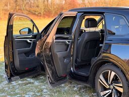 VOLKSWAGEN Touareg R-Line 4Motion