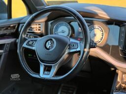 VOLKSWAGEN Touareg R-Line 4Motion