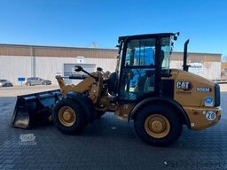 CAT 906M / 2020 / nur 480h / Gabel / Schaufel