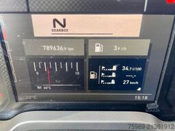 Renault T520 VF610A36XJD012105    RETARDER, 2X FUEL TAN...