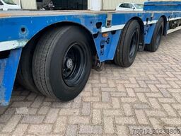 Turbo's Hoet LOWBED TRAILER - 53 TONS 3 STEERING AXLES BPW