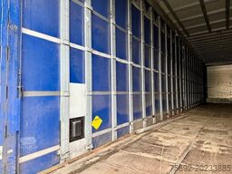 Schmitz Cargobull Mega / 3 x Achsen