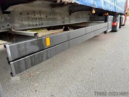 Schmitz Cargobull Mega / 3 x Achsen