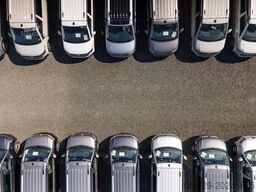 VOLKSWAGEN Grand California 600 - Hochbett - Markise
