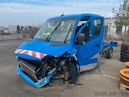 MERCEDES-BENZ TEILEVERKAUF Sprinter 215 DoKa Motor&Getriebe ok