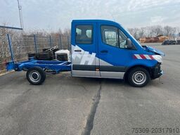 MERCEDES-BENZ TEILEVERKAUF Sprinter 215 DoKa Motor&Getriebe ok
