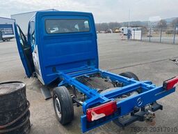 MERCEDES-BENZ TEILEVERKAUF Sprinter 215 DoKa Motor&Getriebe ok