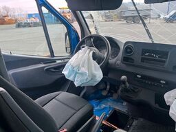 MERCEDES-BENZ TEILEVERKAUF Sprinter 215 DoKa Motor&Getriebe ok