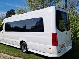 MERCEDES-BENZ Elektro Heckniederflur Bestellfahrzeug