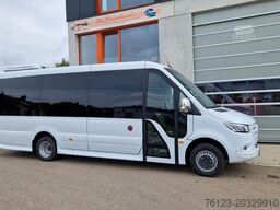 MERCEDES-BENZ 519 und 517 Glasdach XXL  20 Sitze Stock