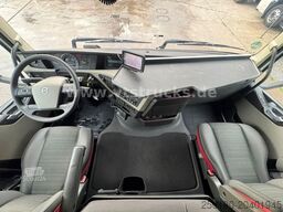 VOLVO FH 430 4x2 Schmitz Koffer Carrier Kühlung