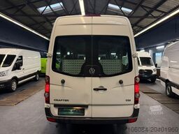 VOLKSWAGEN Crafter 6 Sitze AMF BRUNS ROLLSTUHL KLIMA PDC