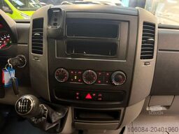 VOLKSWAGEN Crafter 6 Sitze AMF BRUNS ROLLSTUHL KLIMA PDC