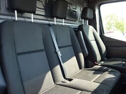 MERCEDES-BENZ Sprinter III Kasten 319 CDI RWD