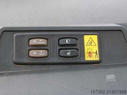John Deere 7R 330