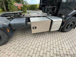 DAF XF 530 FT BL Retarder Standklima Corner View ACC
