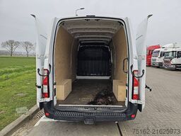 RENAULT MASTER 2.3 L3H2 RED 150Pk AC!