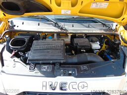 IVECO Daily 35 S 11 A / P Postkoffer Regalsystem kurz