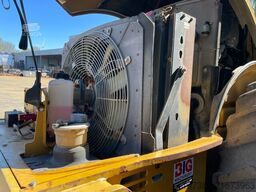 Caterpillar CP64