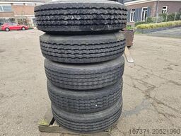 MICHELIN 275/80 R 22.5