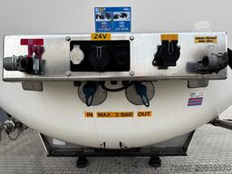 Van Hool LEVENSMIDDEL / RVS Rahmen / Leergewicht: 5.860k...