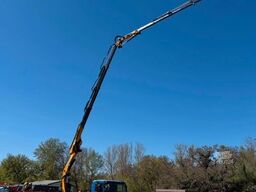 IVECO Trakker 360 4x4 Pritsche Kran 27m AHK