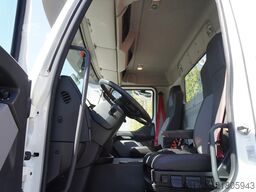 Renault C280 DTI 8/ FASSI crane F135a.22 /15EPAL