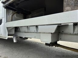 RENAULT Master III HD Pritsche+Doka