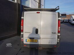 Renault Trafic 1.9 dCi 100PK - Airco - Trekhaak - Impe...