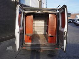 Renault Trafic 1.9 dCi 100PK - Airco - Trekhaak - Impe...