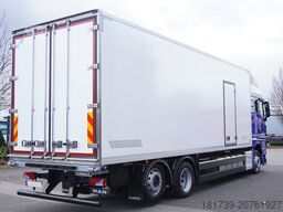MAN TGX 26.400 / IGLOOCAR 20 pallets