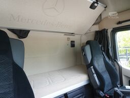 Mercedes-Benz Actros 2542 / NEW tow truck / steered 3r