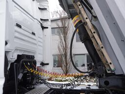 MAN TGX 18.510 4×2 tractor unit / Sleeper ca