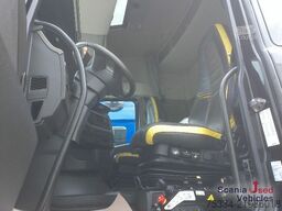 Volvo FH16/750 Abrollkipper