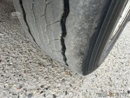 Krone DryLiner / Box / Front Damage / BPW Drum