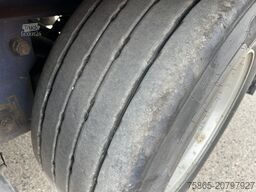 Krone DryLiner / Box / Front Damage / BPW Drum