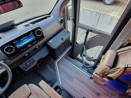 MERCEDES-BENZ 519 und 517 Glasdach XXL  20 Sitze Stock