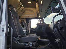 IVECO S-WAY AS440S51