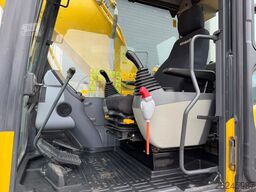 Komatsu HB215LC-1 HB