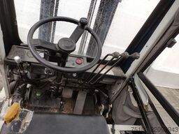 Komatsu FB25/3