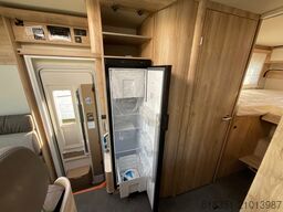 EURA MOBIL INTEGRA LINE IL 720 EB, Automatik, 180 PS, 4,4 t