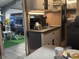 HOBBY OnTour C 680 GE Auto. PIONEER 9 Markise 16