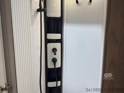 HOBBY OnTour C 680 GE Auto. PIONEER 9 Markise 16