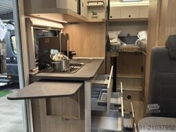 HOBBY OnTour C 680 GE Auto. PIONEER 9 Markise 16