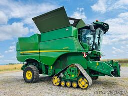 John Deere S690i